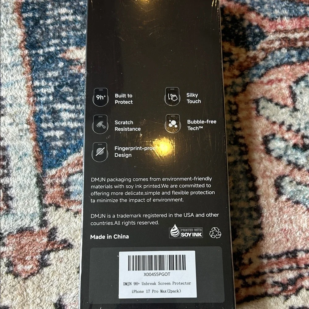 iPhone 17 pro max screen protector.
